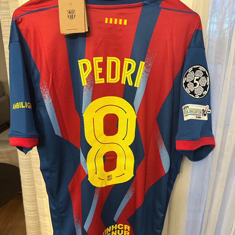 FC BARCELONA  PEDRI #8 Fits LARGE Slim Fit SOCCER JERSEY